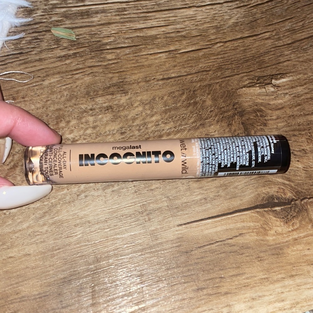 NWT, in Plastic Wrapping Wet n Wild Megalast INCOGNITO Full Coverage Concealer